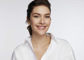 Yves Rocher Türkiye, Bergüzar Korel ile İş Birliğini Duyurdu!