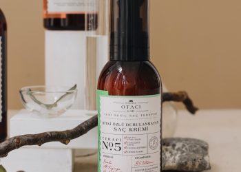 Yaz Sonrası Saçlarınıza Parlak Bir Dokunuş: Otacı Lab No:5 Saç Kremi